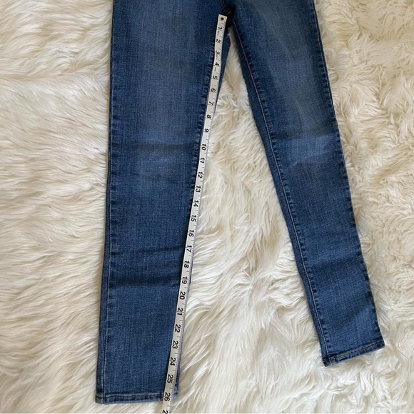 Levi’s Women's High Rise Skinny Jeans size 27 - Picture 6 of 7